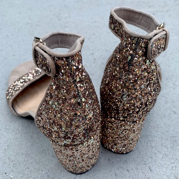 Old Navy Gold Glitter Block Heel Sandals - size 6 - Picture 2 of 6